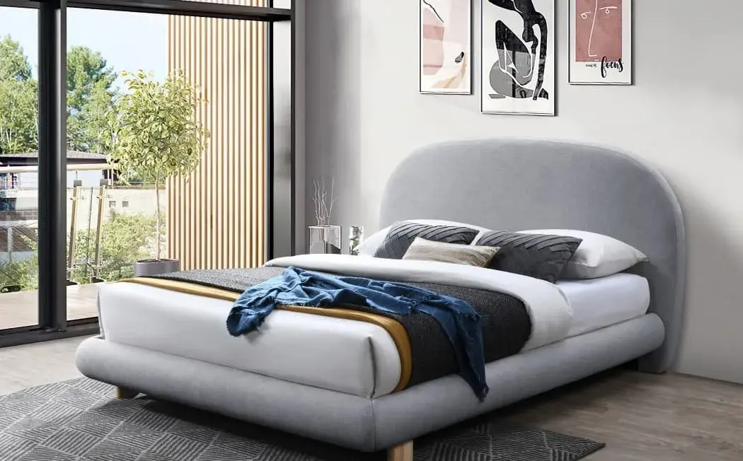 Rounded fabric bed